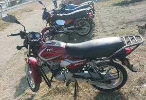 TVS HLX 125 2022 Red