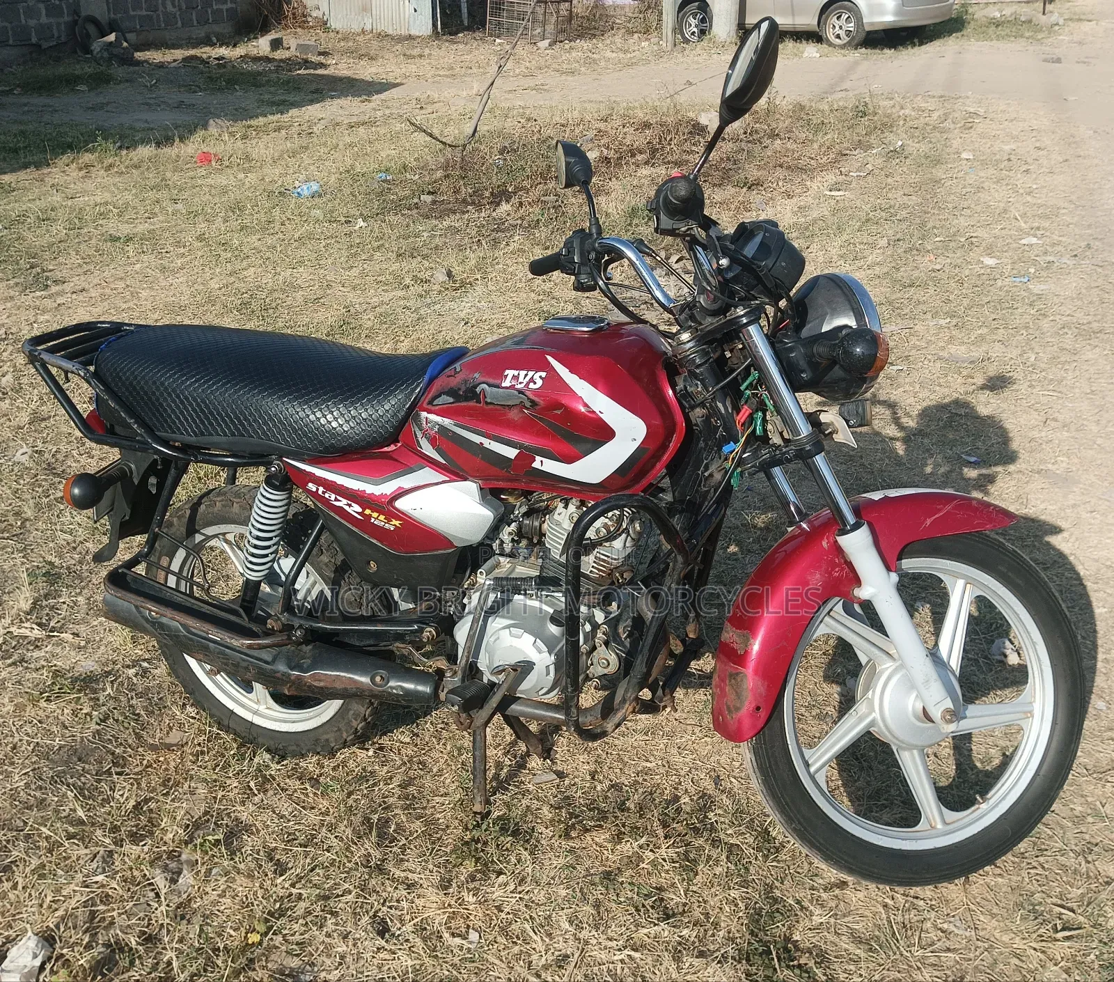 TVS HLX 125 2022 Red