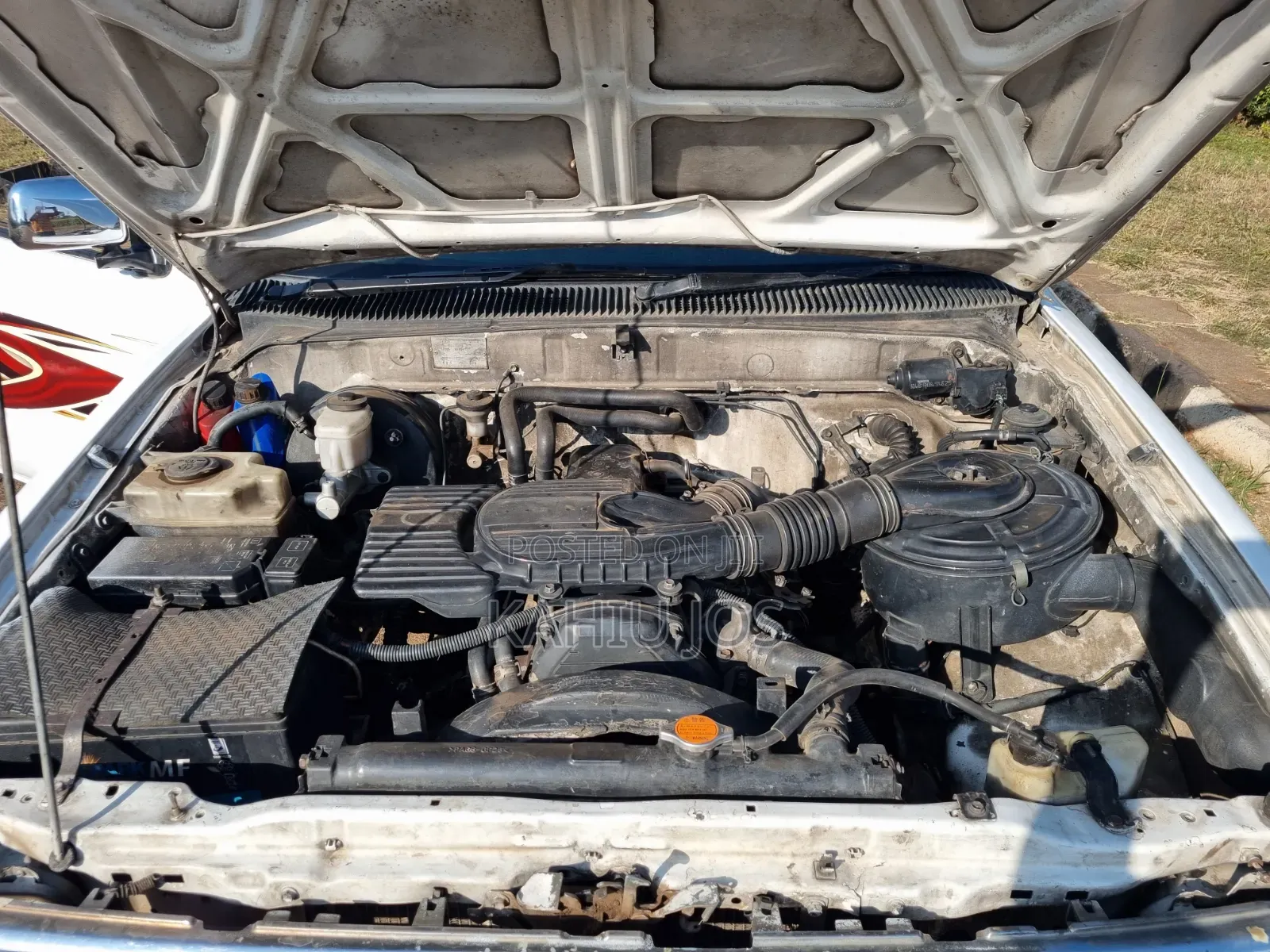 Toyota Hilux 2006 Off white