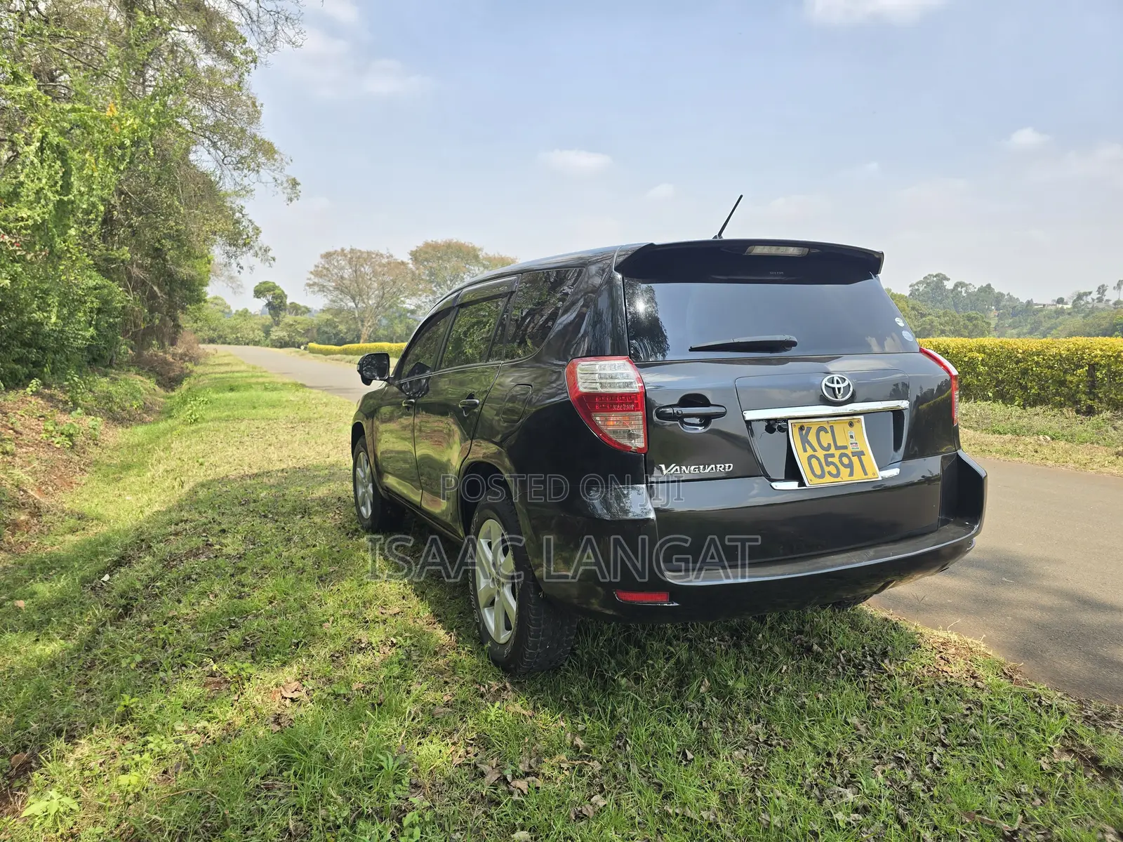 Toyota Vanguard 2010 Black