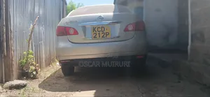 Nissan Bluebird 2008 Silver