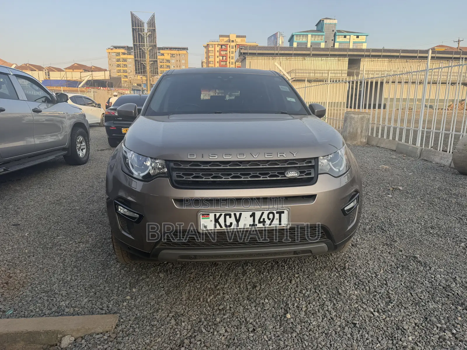 Land Rover Discovery 2015 Brown