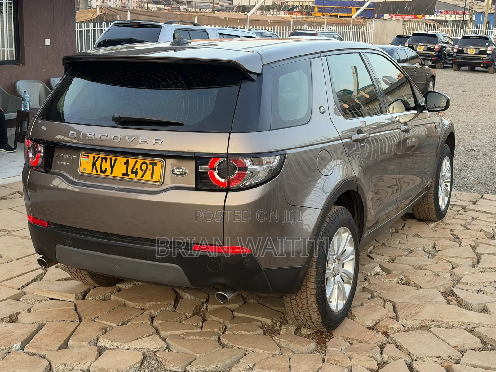 Land Rover Discovery 2015 Brown