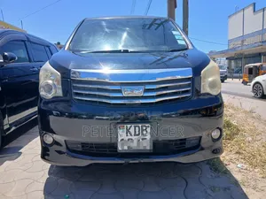 Toyota Noah 2014 Black