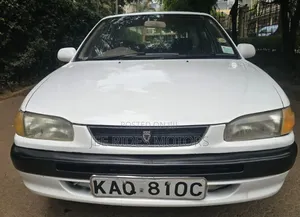 Toyota Corolla 1997 Off white