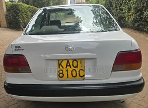 Toyota Corolla 1997 Off white