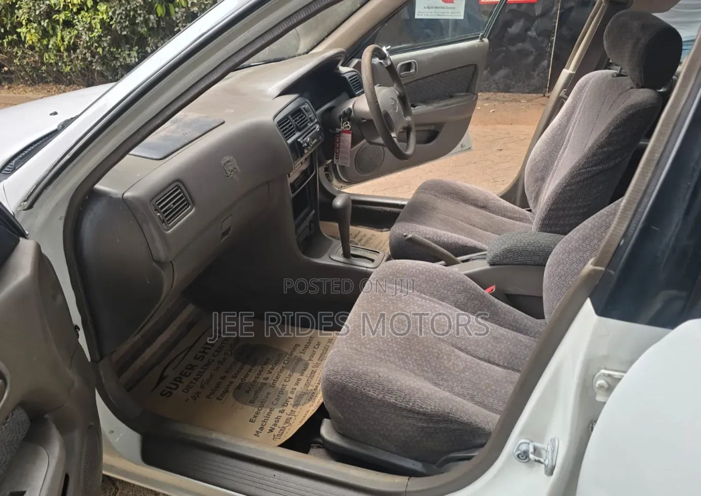 Toyota Corolla 1997 Off white