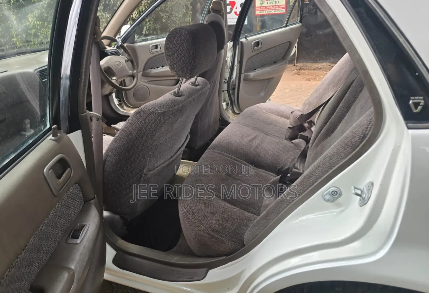 Toyota Corolla 1997 Off white