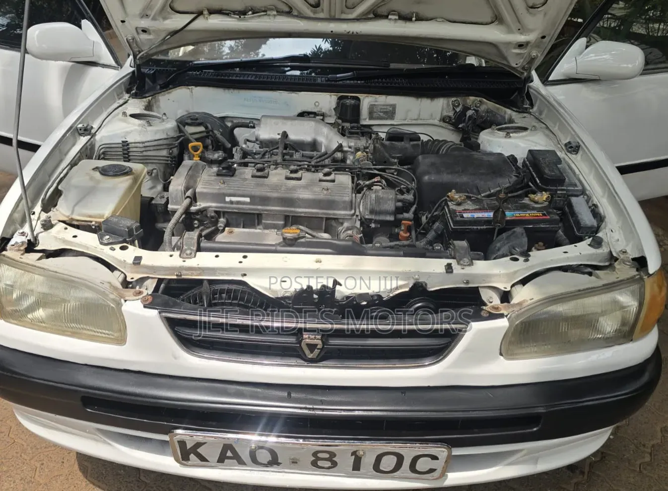 Toyota Corolla 1997 Off white