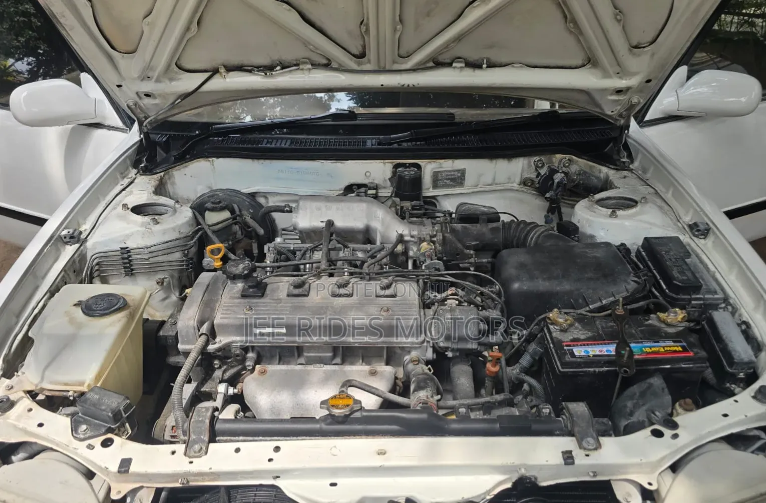 Toyota Corolla 1997 Off white