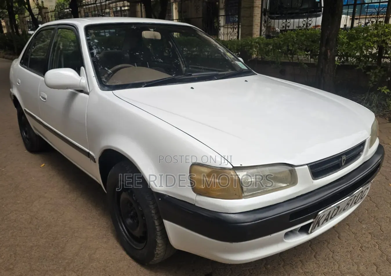 Toyota Corolla 1997 Off white