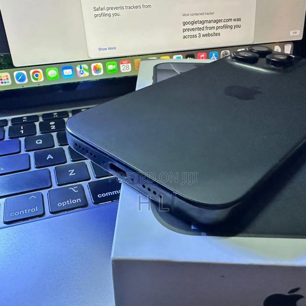 Apple iPhone 16 Pro Max 512 GB Black - thumbnail 5
