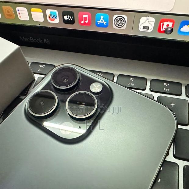 Apple iPhone 16 Pro Max 512 GB Black - thumbnail 7