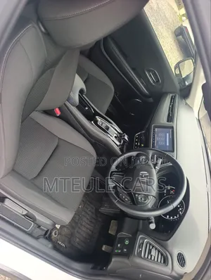 Honda Vezel 2019 White