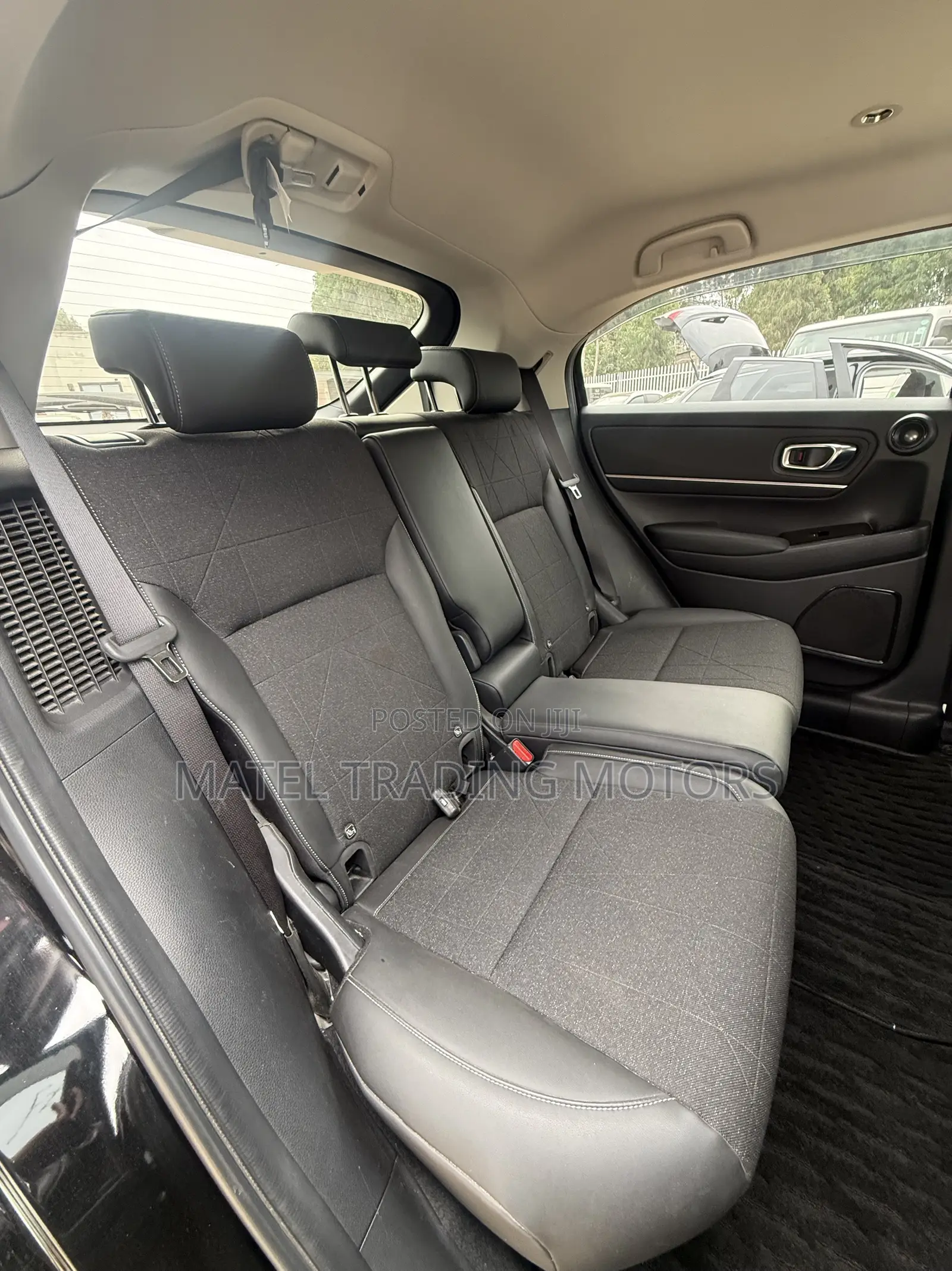 Honda Vezel 1.5 Hybrid 4WD 2021 Silver