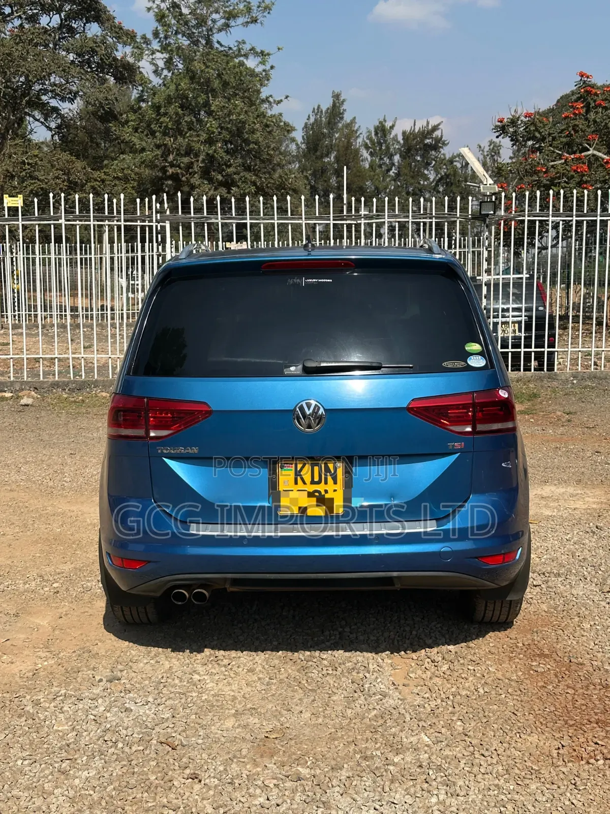 Volkswagen Touran 2016 Blue