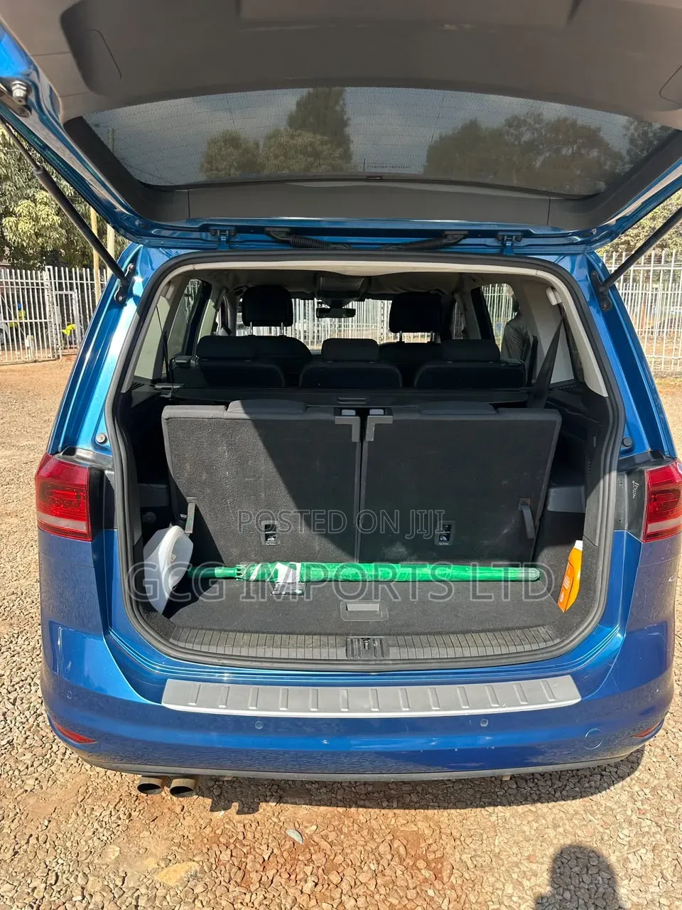 Volkswagen Touran 2016 Blue