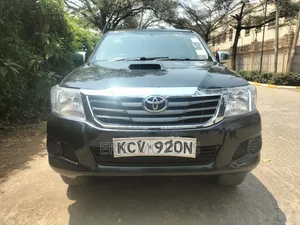 Toyota Hilux 2012 Black