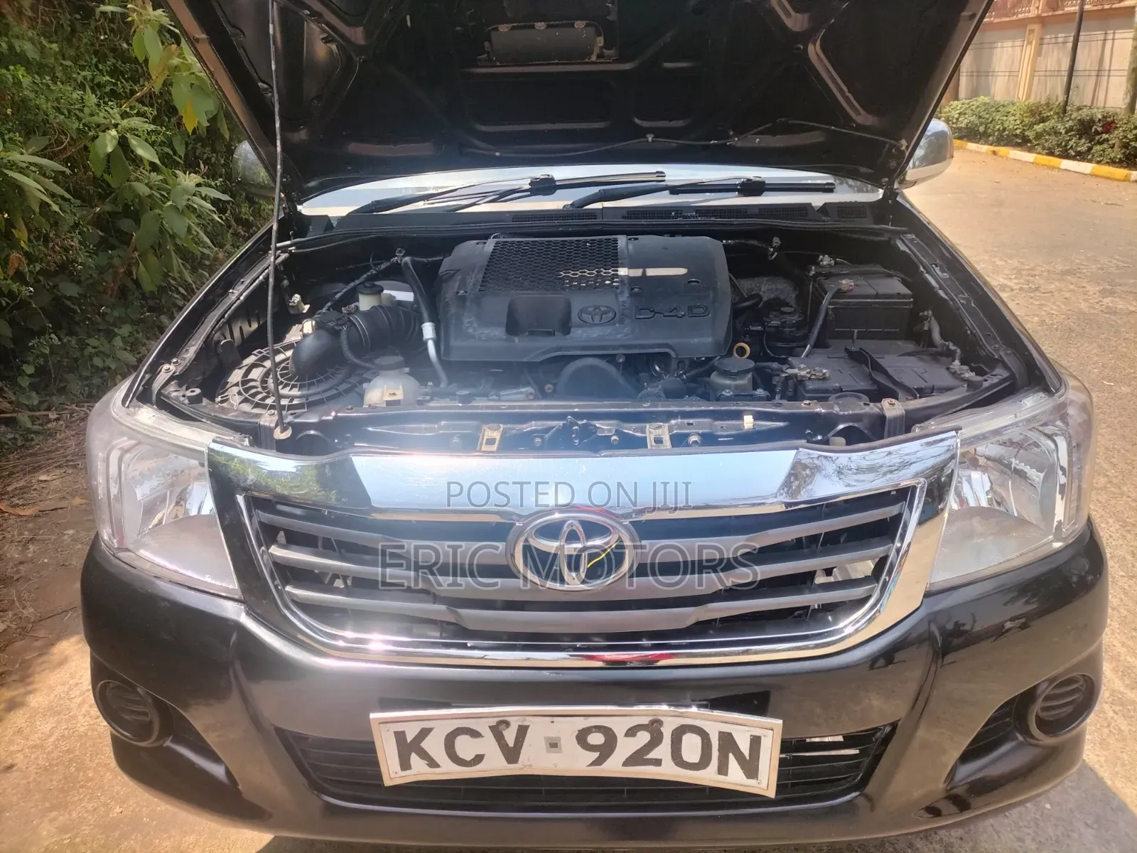 Toyota Hilux 2012 Black