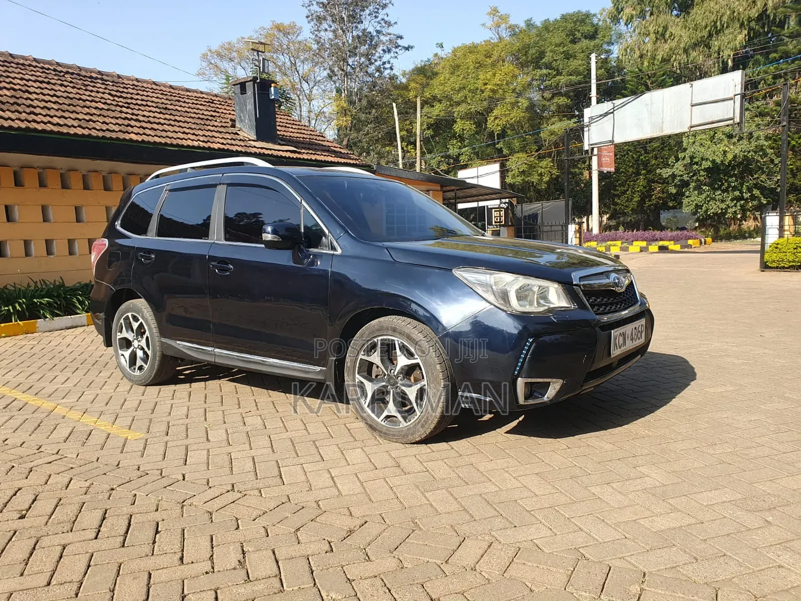 Subaru Forester 2.0XT Premium 4dr SUV AWD (2.0L 4cyl Turbo CVT) 2014