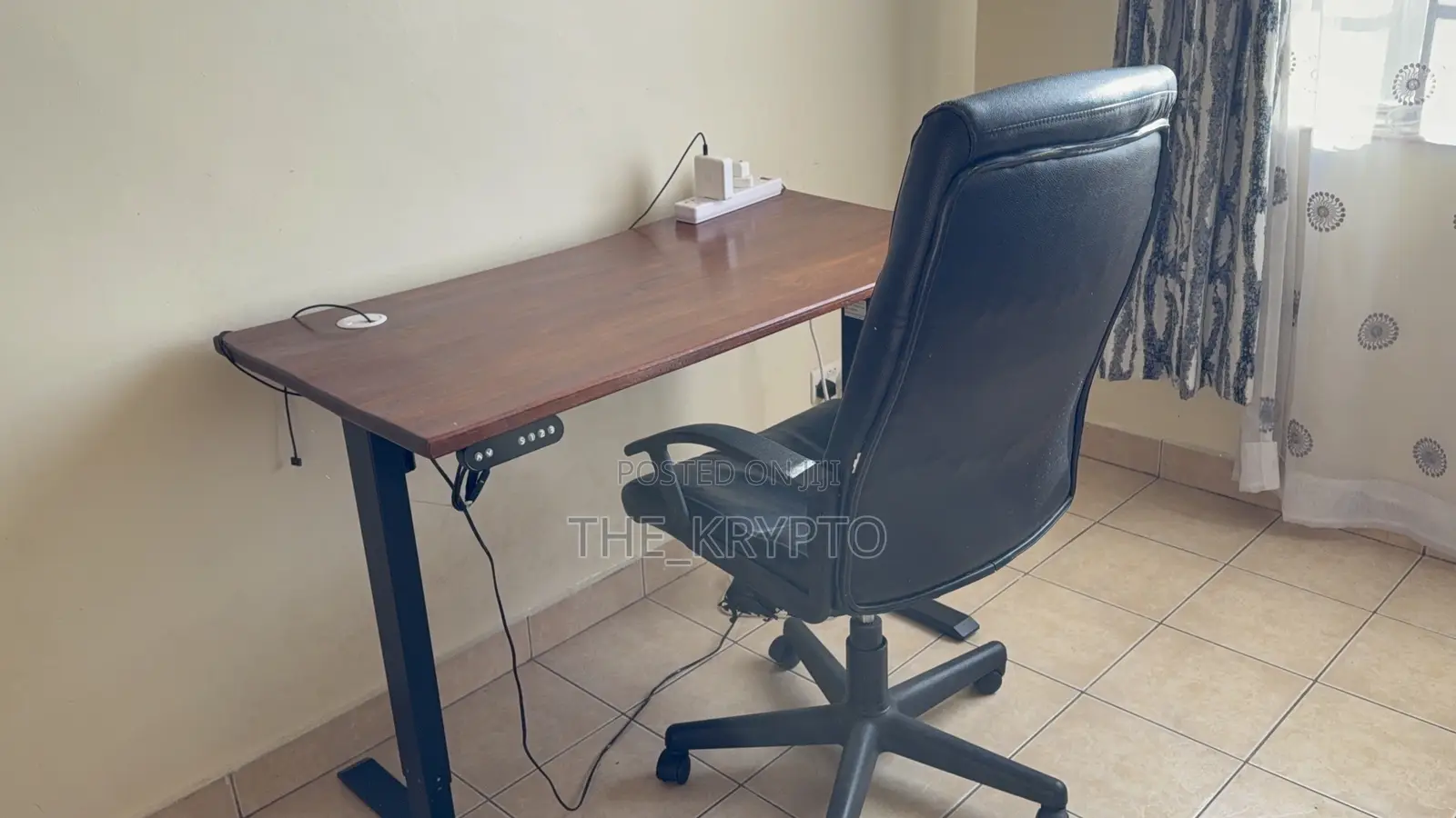 Adjustable Study Desk