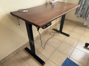 Adjustable Study Desk