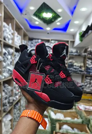 Jordan 4 Red Thunder.