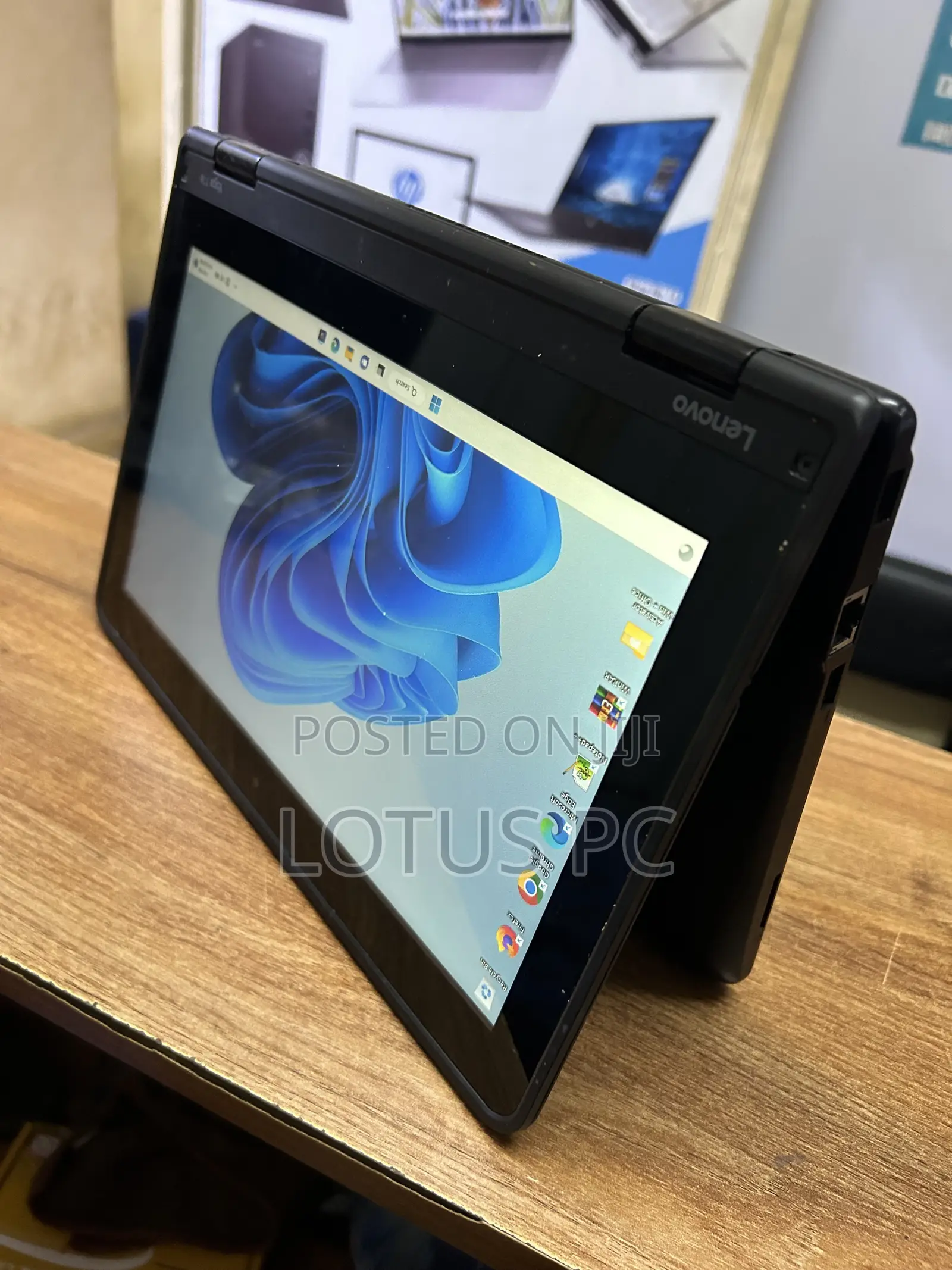 Laptop Lenovo Yoga 11e 4GB Intel Celeron SSD 128GB