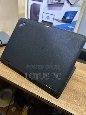 Laptop Lenovo Yoga 11e 4GB Intel Celeron SSD 128GB