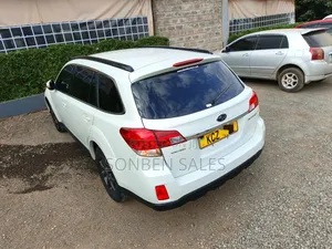 Subaru Outback 2013 White