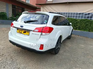 Subaru Outback 2013 White