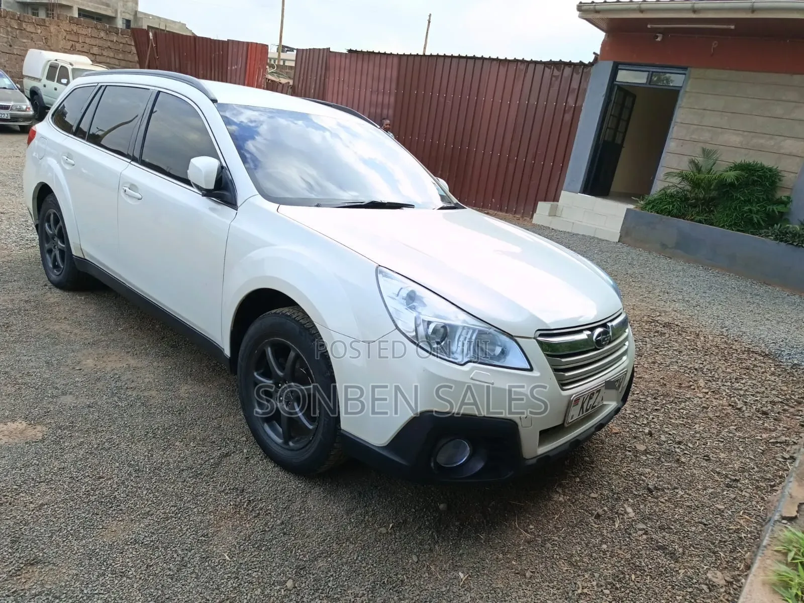 Subaru Outback 2013 White