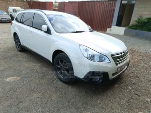 Subaru Outback 2013 White