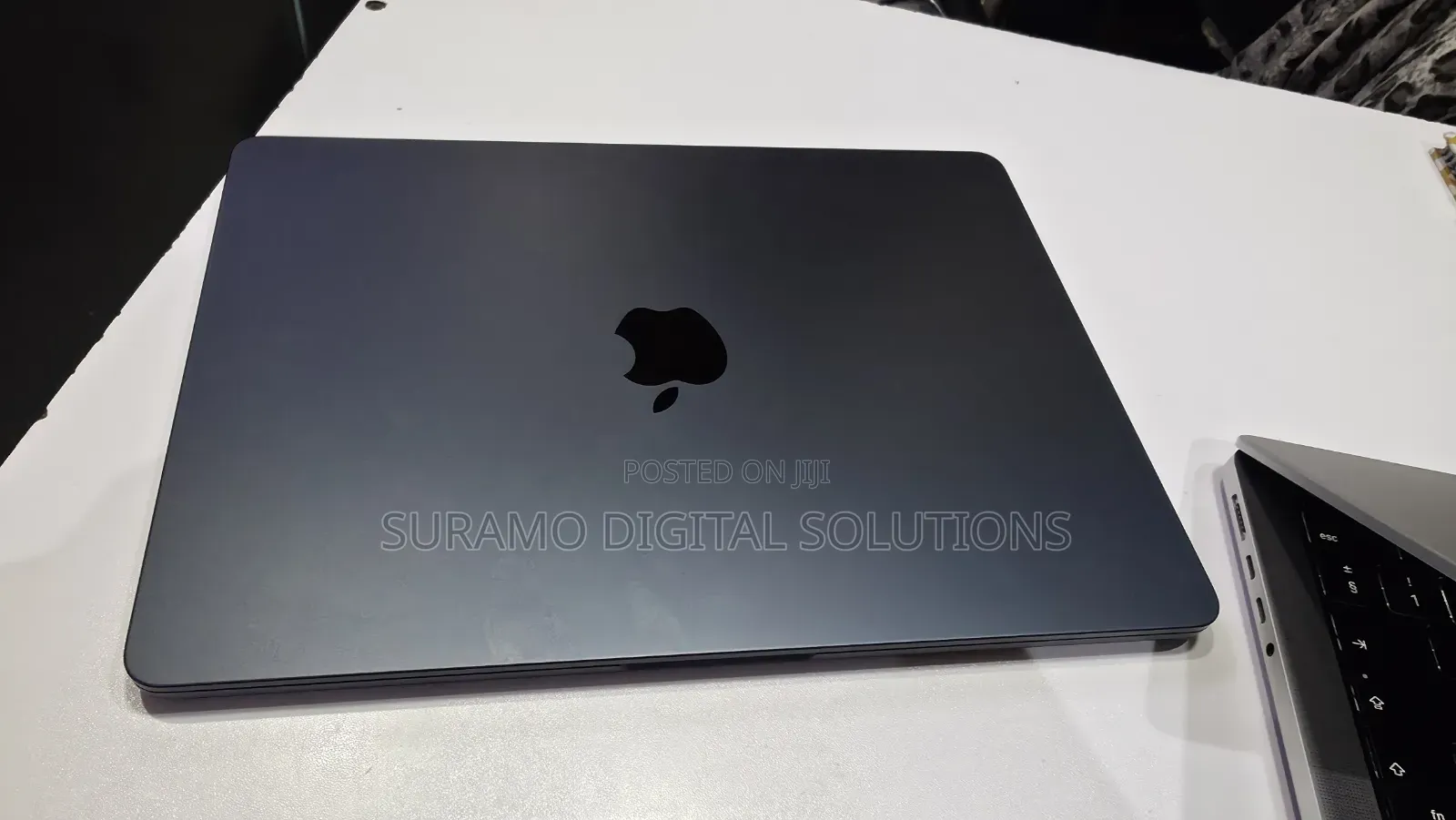 Laptop Apple MacBook Air 2022 M2 8GB Apple M2 SSD 256GB