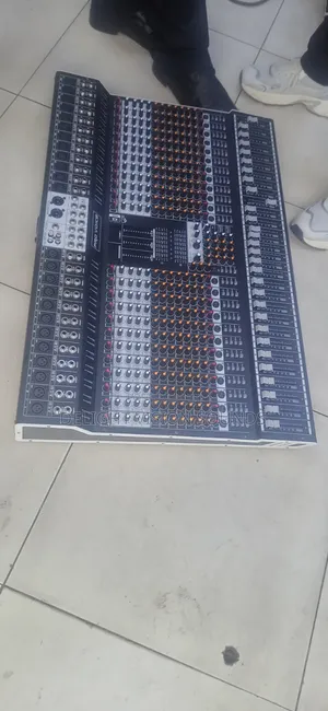 24 Channel Plain Mixer