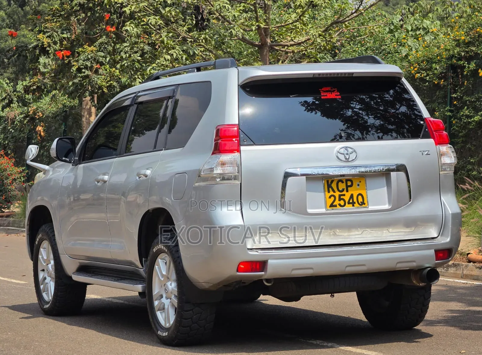 Toyota Land Cruiser Prado 4.0 Petrol TZ-G 2011 Silver
