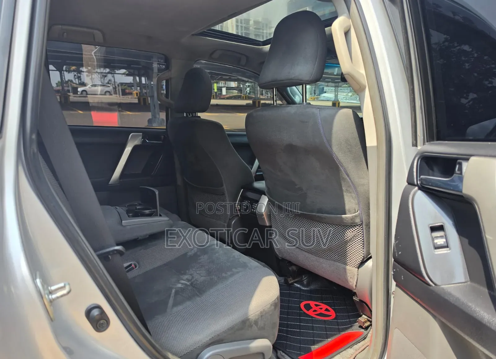 Toyota Land Cruiser Prado 4.0 Petrol TZ-G 2011 Silver