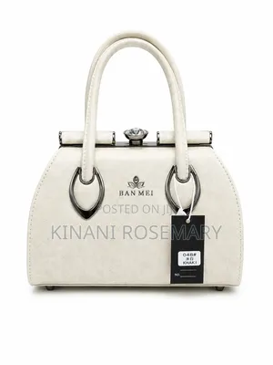Elegant Structured Top Handle Handbag – Cream