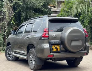 Toyota Land Cruiser Prado 3.0 D-4D (190 Hp) 7 seats 2016 Burgundy