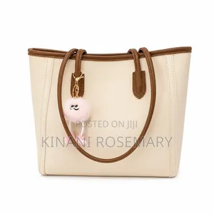 Leather
Cream/Beige With Brown
Style Bag