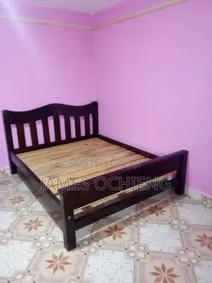 Mahogany 5 by 6 Bed