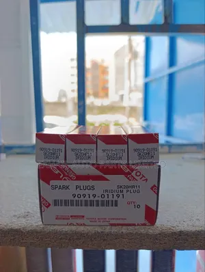 SK20HR11 Spark Plug