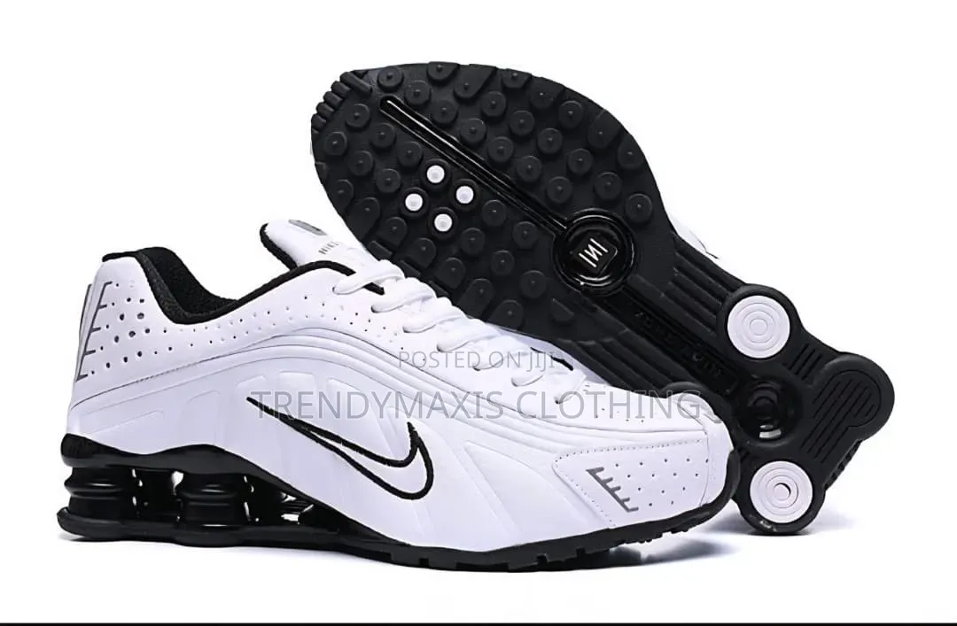 Nike Shoxs Sneakers