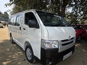 Toyota HiAce 2015 White
