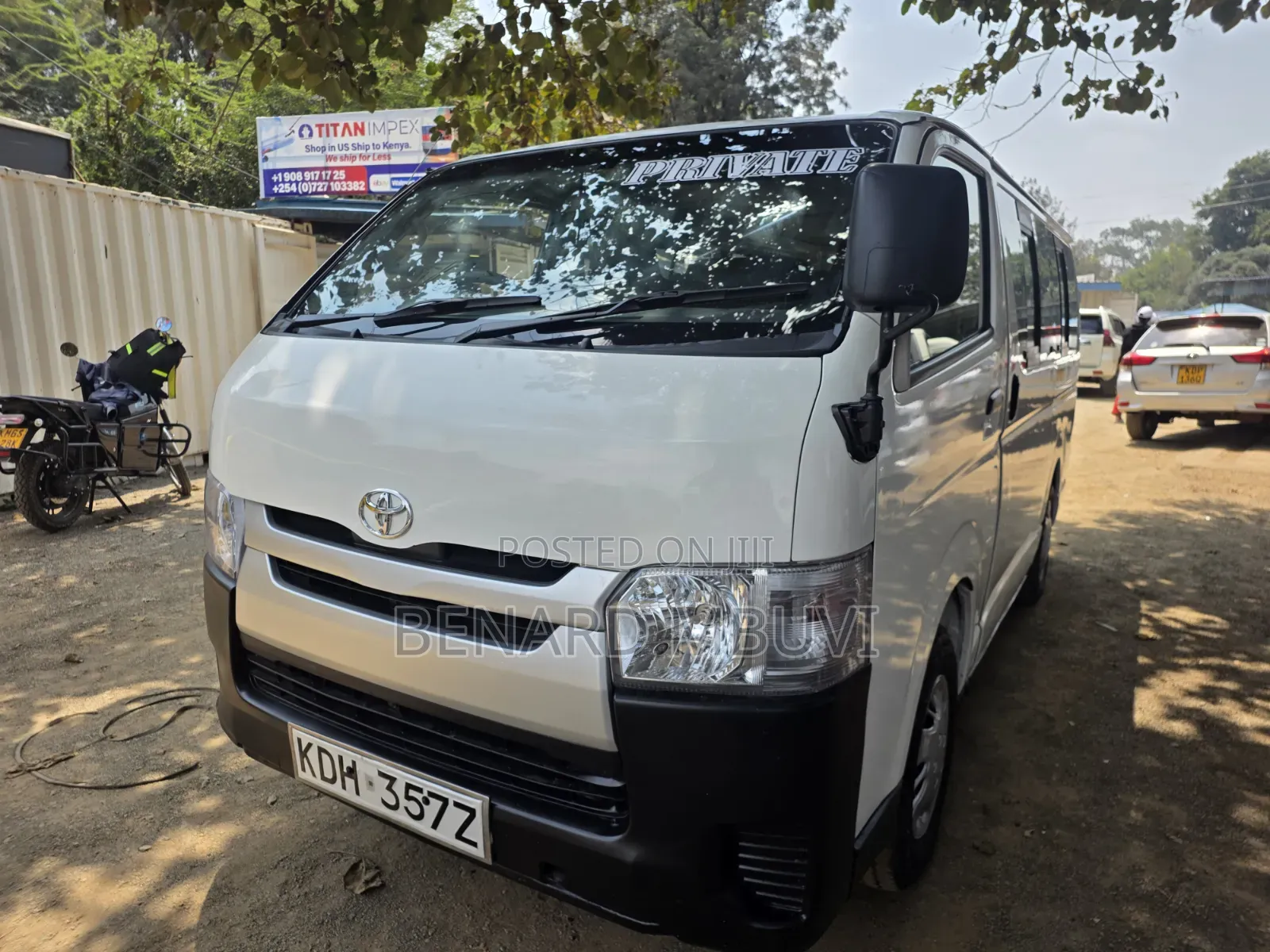 Toyota HiAce 2015 White