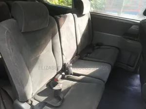 Toyota Noah 2007 Gray