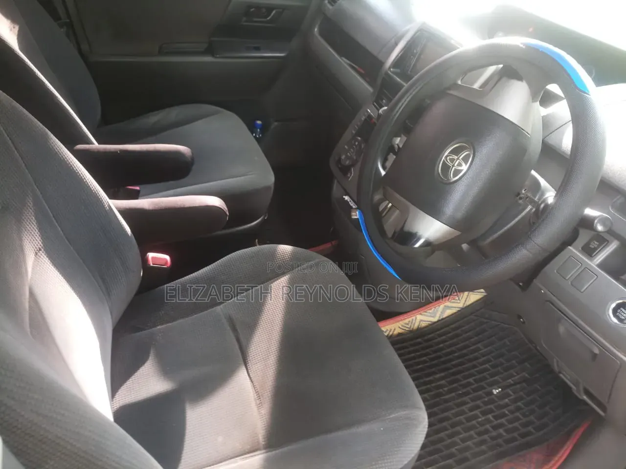 Toyota Noah 2007 Gray