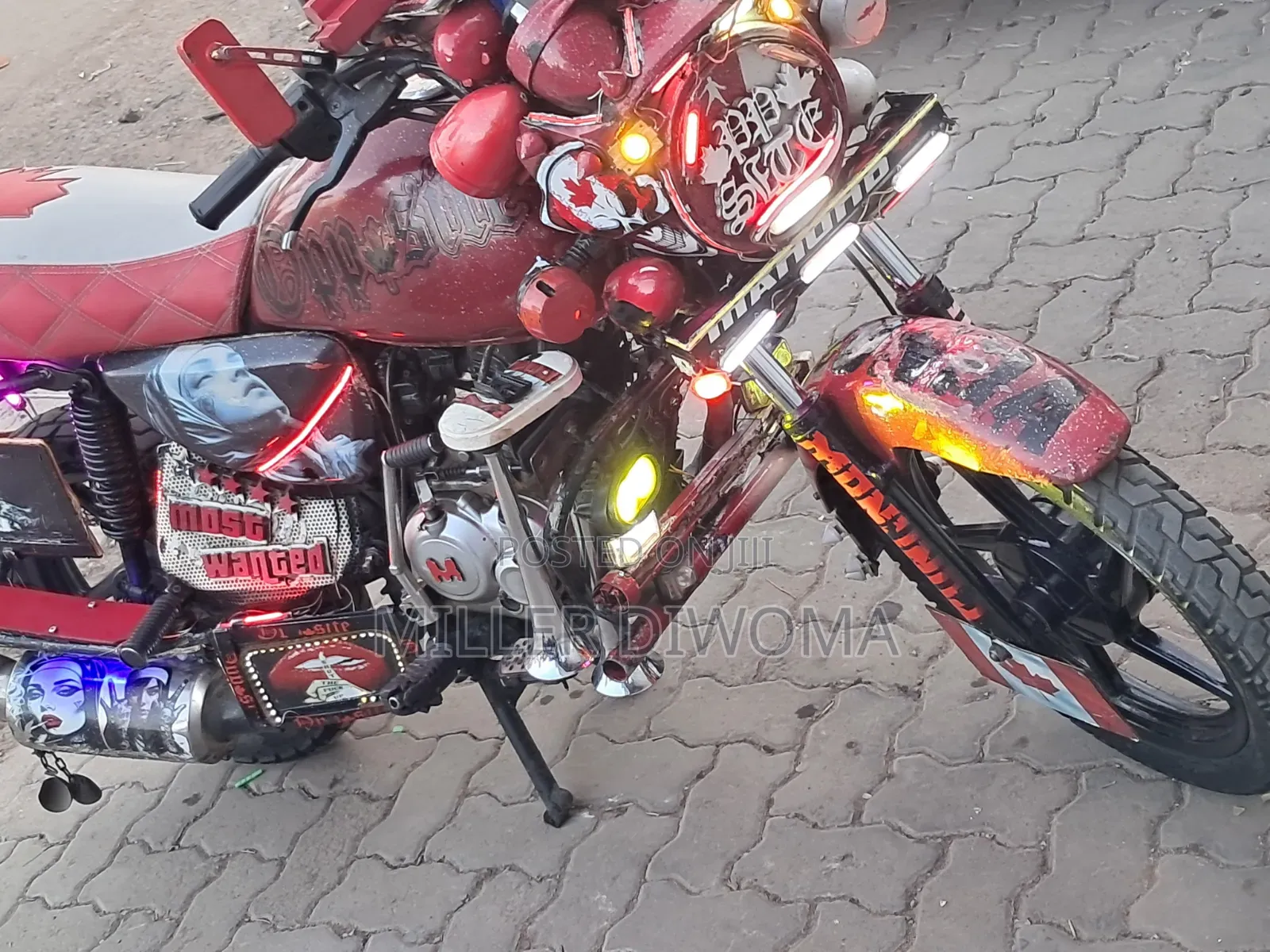 Bajaj Boxer 150 UG 2024 Red