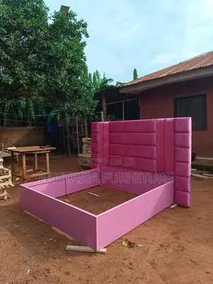 6x6 Pink Panel Chester Bed Frame: Free Delivery