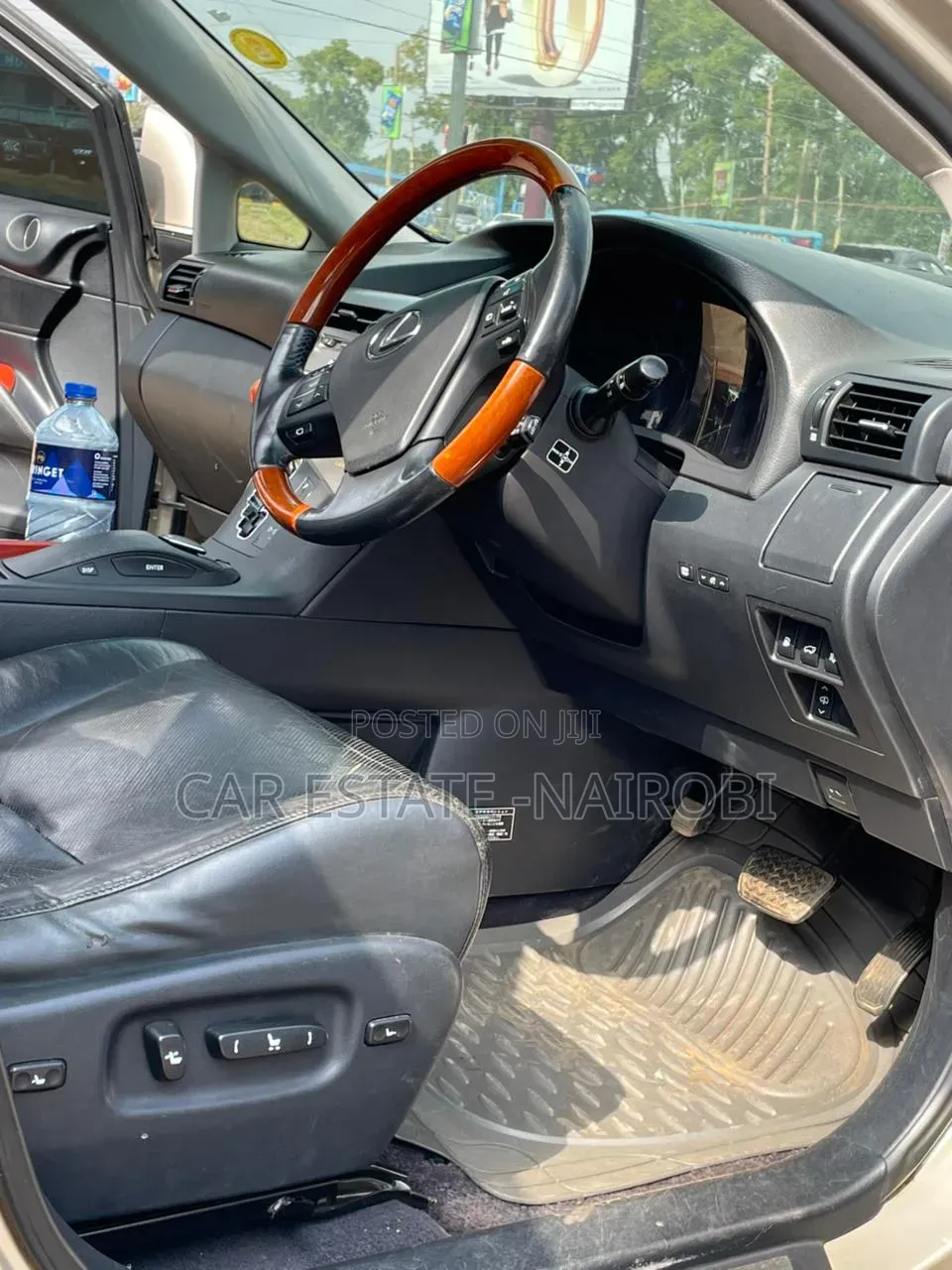 Lexus RX 2011 Gold